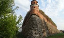 Замки Волыни