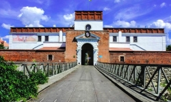 Замки Волыни